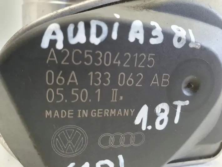 Audi A3 II 8P 1.6 8V PRZEPUSTNICA 06A133062AB