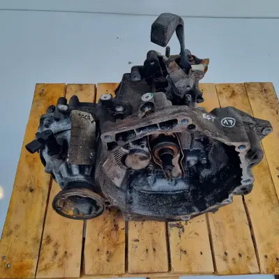 VW Bora 2.0 8V SKRZYNIA BIEGÓW manual EGT manualna