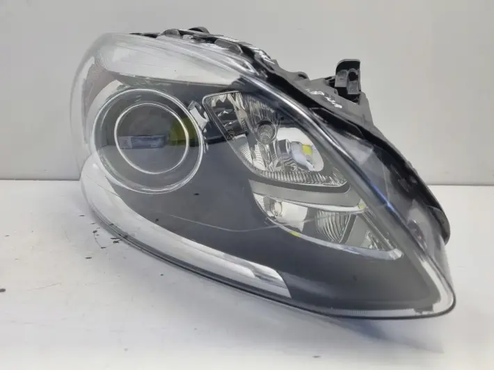 Volvo XC60 13-17r LIFT PRZEDNIA LAMPA PRAWA PRAWY PRZÓD LED europa 31420250