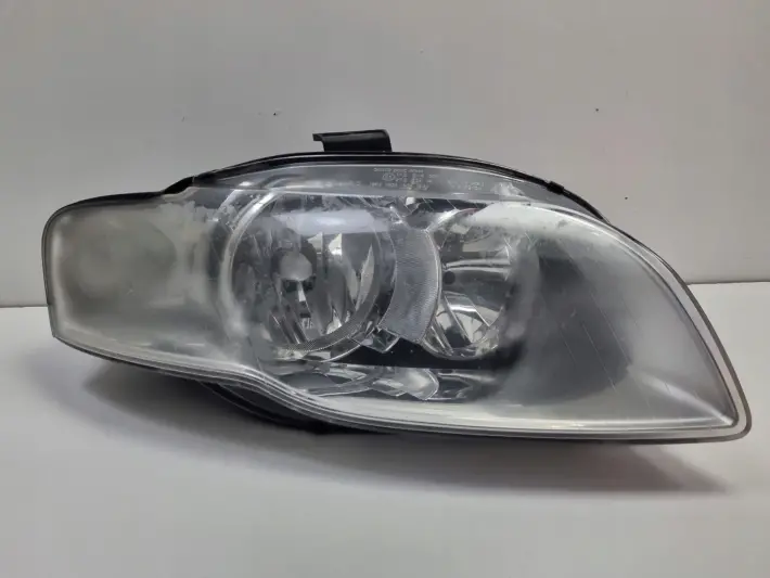 Audi A4 B7 04-08r PRZEDNIA LAMPA PRAWA PRAWY PRZÓD 1305630462