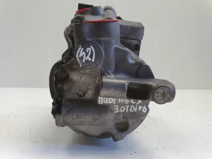 Audi A6 C7 3.0 TDI V6 SPRĘŻARKA KLIMATYZACJI 4G0260805B