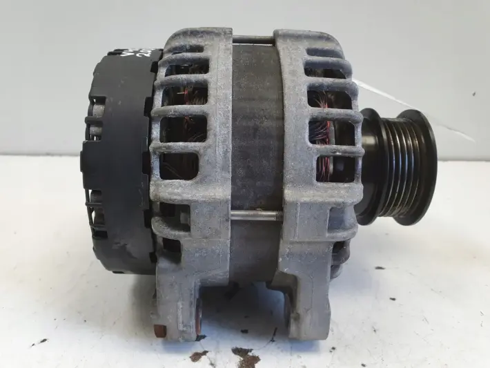 Volvo V40 II 2.0 D D2 ALTERNATOR 150A 31419101
