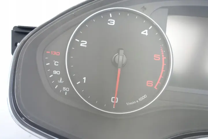 Audi A6 C7 3.0 TDI LICZNIK ZEGARY 4G8920950G oryg