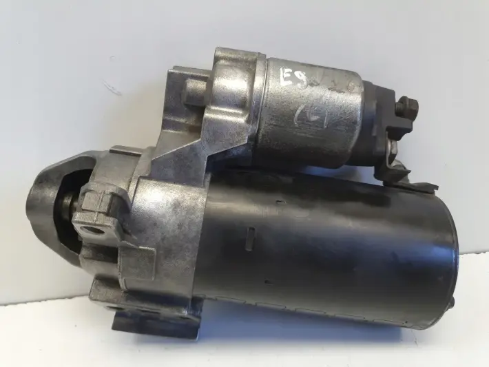 BMW E87 E90 E91 2.0 D N47 ROZRUSZNIK 7823700-01 bosch