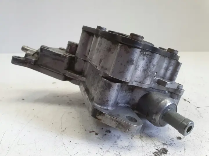 Audi A6 C5 VW Passat B5 1.9 TDI POMPA VACUM wakum 038145209A