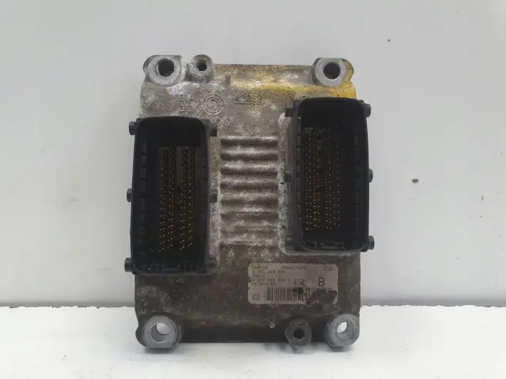 Fiat Stilo 1.4 16V STEROWNIK SILNIKA komputer 0261208204