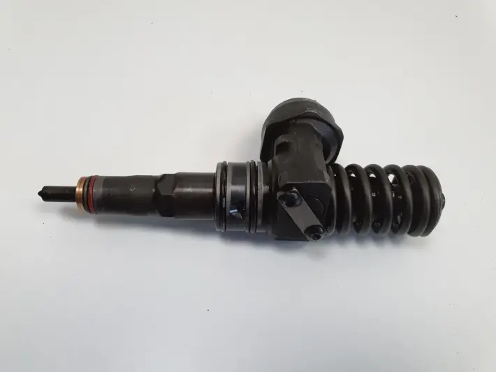 VW Passat B5 1.9 TDI POMPOWTRYSKIWACZ wtrysk 038130073BA