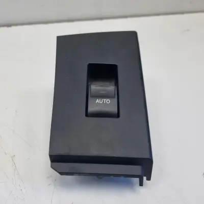 Toyota Auris II LEWY PRZEŁĄCZNIK TYLNEJ SZYBY Panel 74272-02630