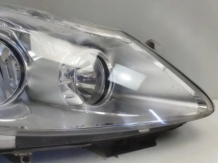 Opel Corsa D PRZEDNIA LAMPA PRAWA prawy przód anglik 13186384