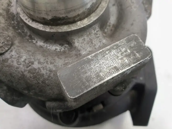BMW E87 2.0 D TURBOSPRĘŻARKA turbo 7792412D