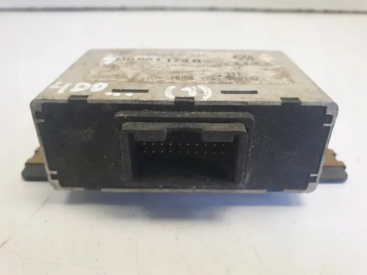 Audi A6 C5 MODUŁ ALARMU Sterownik 4D0951173B