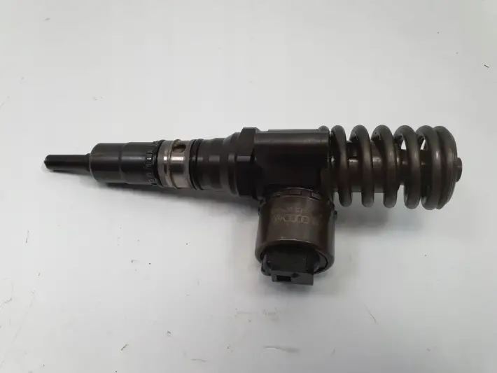 Vw Golf V Audi A3 8P A4 B7 2.0 TDI POMPOWTRYSKIWACZ wtrysk 03G130073G+