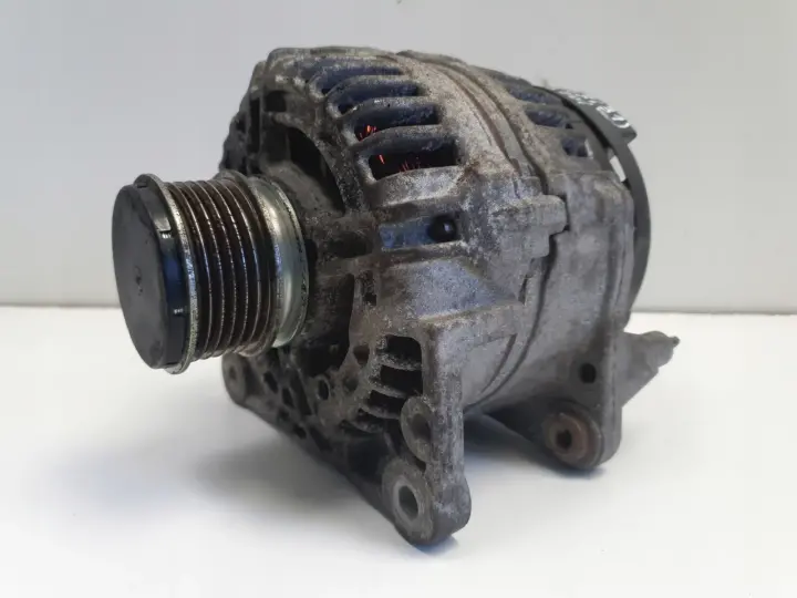 VW Golf V 2.0 SDI ALTERNATOR Bosch 06F903023D 110A