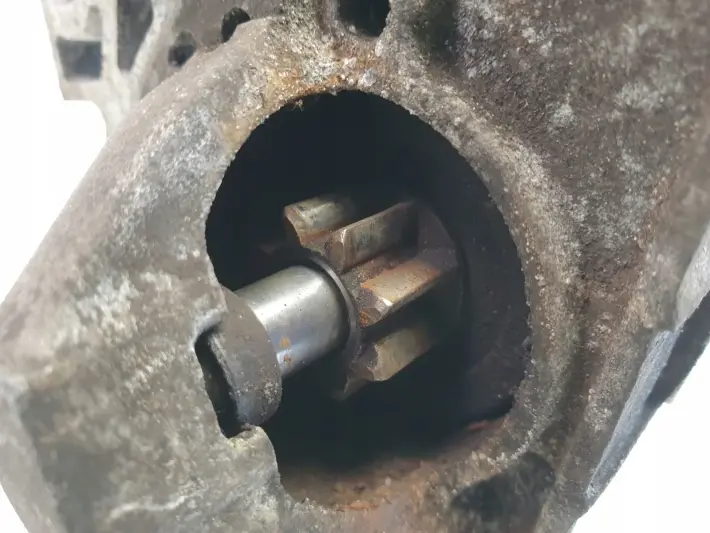 Renault Clio III 1.6 16V ROZRUSZNIK 8200298371