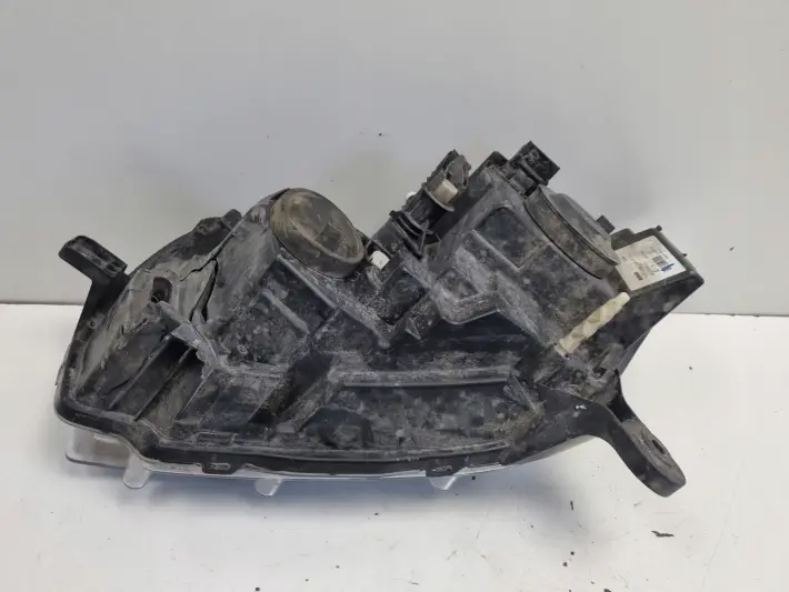 Dacia Sandero II LIFT 12-20r PRZEDNIA LAMPA PRAWA PRAWY PRZÓD 260105925R