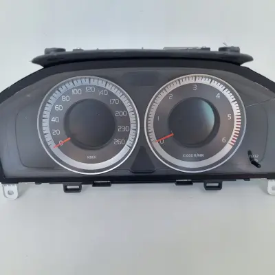 Volvo XC60 I V60 I S60 II 2.0 D3 LICZNIK ZEGARY Europa 31343325AA diesel