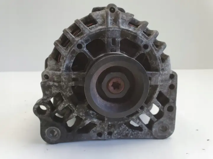 Skoda Fabia I VW Polo IV 1.2 12V ALTERNATOR valeo 03D903025J