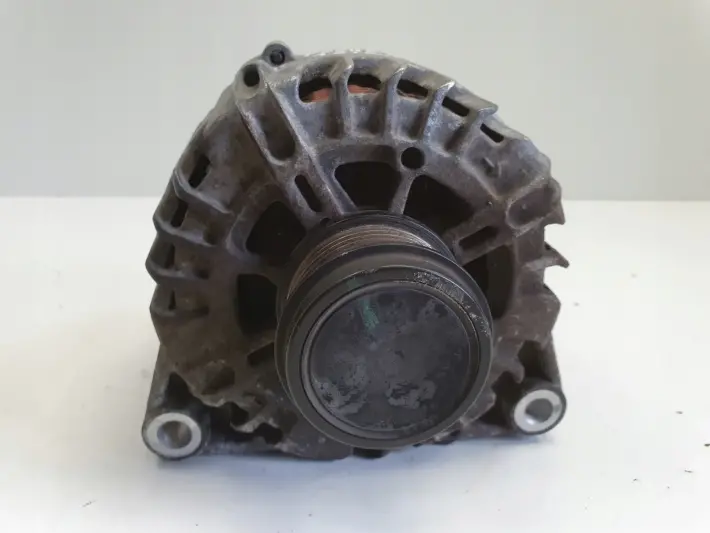 Ford Focus III MK3 1.6 TDCI ALTERNATOR AV6N-10300-GC 30659390 150A