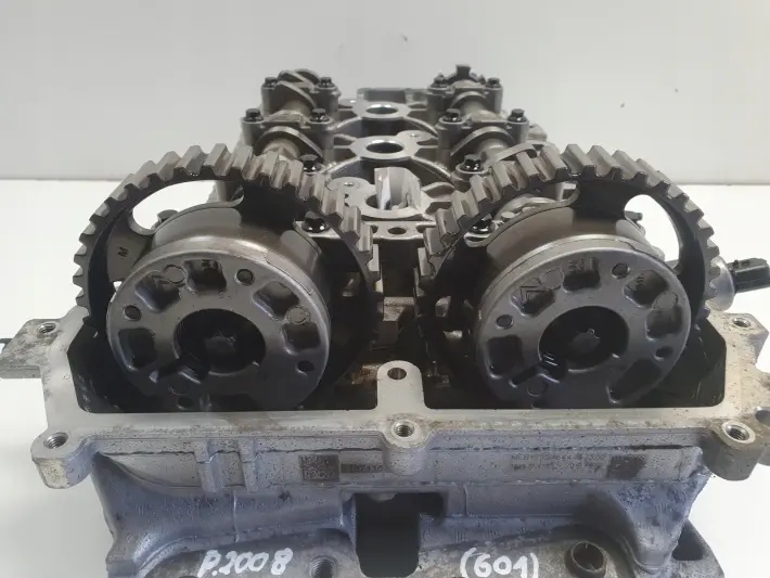 Peugeot 2008 1.2 VTi GŁOWICA CYLINDRÓW 9814763180