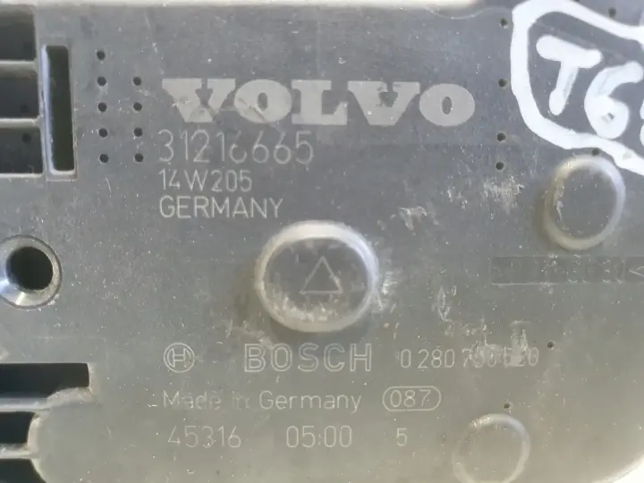 Volvo S40 II V50 2.4 D5 PRZEPUSTNICA 31216665 0280750520