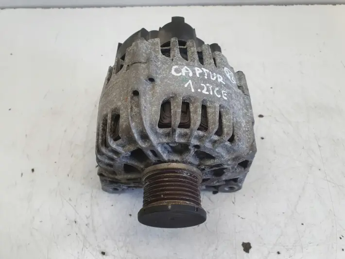 Renault Clio IV 0.9 TCe ALTERNATOR valeo 231007842R