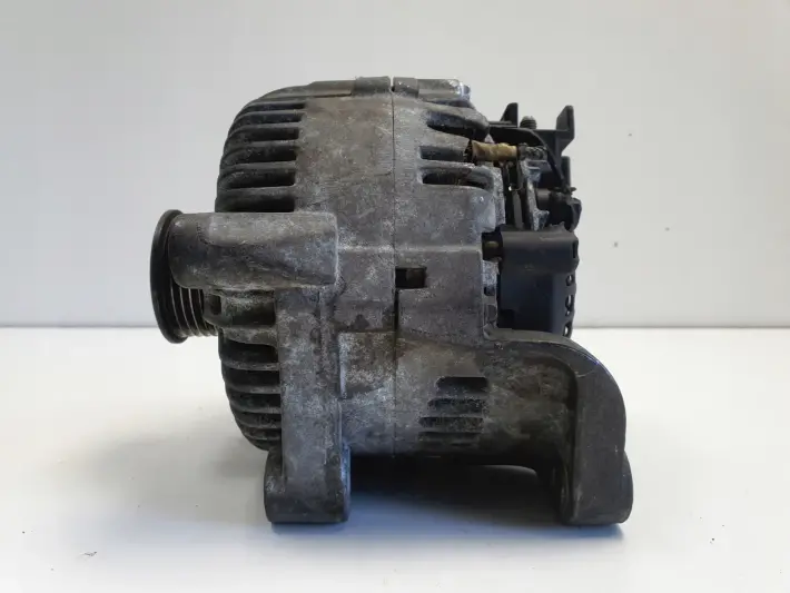 BMW X6 E71 3.0 D ALTERNATOR 7796125 valeo 170A