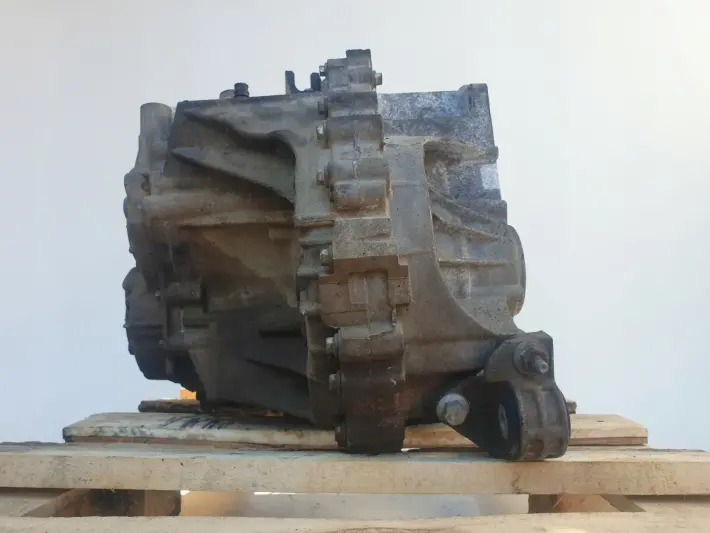 Volvo V50 2.0 D DIESEL AUTOMATYCZNA SKRZYNIA BIEGÓW 7M5R-7000-HE 31271608
