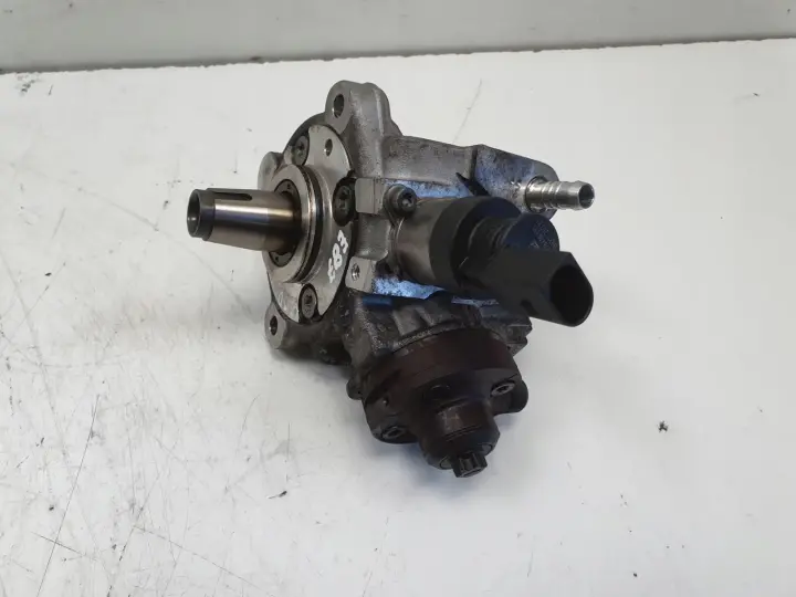 BMW E87 E90 E91 2.0 D N47 POMPA WTRYSKOWA paliwa 0445010506