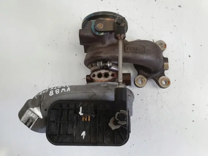 VW Passat B8 1.4 TSI TURBOSPRĘŻARKA 04E145715M