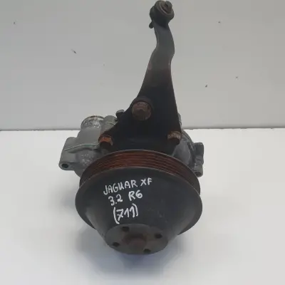 Jaguar XJ IV V 3.2 R6 POMPA WODY EBC11072CB