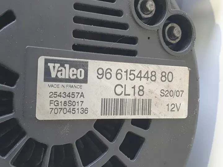 Peugeot 307 2.0 HDI ALTERNATOR Valeo 9661544880 CL18