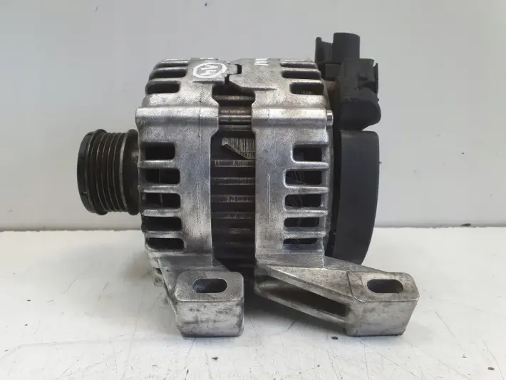 Volvo S80 II V70 III 2.4 D5 ALTERNATOR 6G9N-10300-JD