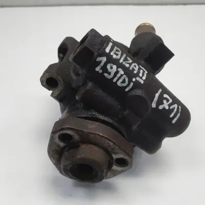 Seat Ibiza II 1.4 16V POMPA WSPOMAGANIA 030145157