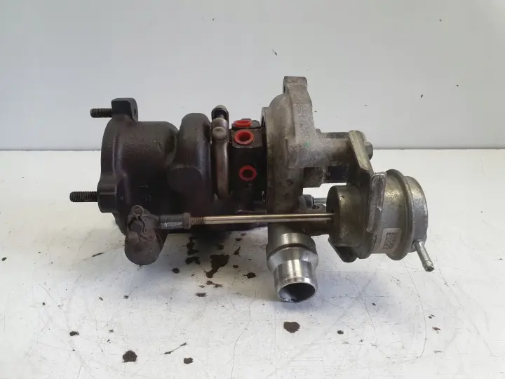 Renault Captur 0.9 TCe TURBOSPRĘŻARKA turbo 8201234380 49373-04002