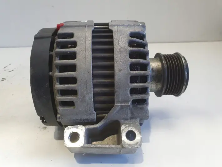 Volvo S60 II 2.0 T5 10-18r ALTERNATOR 0121715058