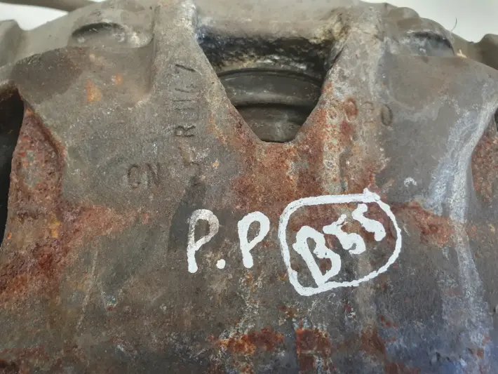 Volvo V40 II PRZEDNI ZACISK HAMULCOWY prawy przód PASAŻERA P.P 976