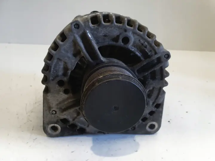 VW Passat B6 2.0 TDI ALTERNATOR bosch 03G903023 180A