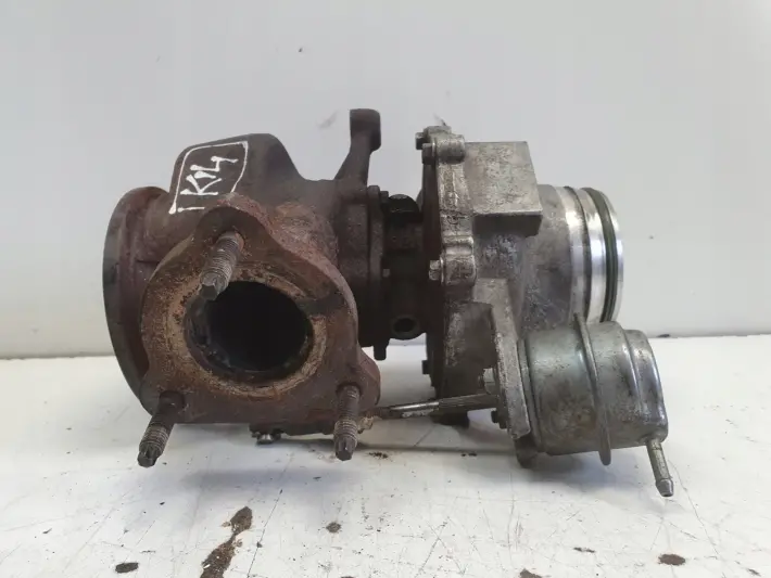 Volvo V60 2.0 D2 TURBOSPRĘŻARKA turbo 31380130