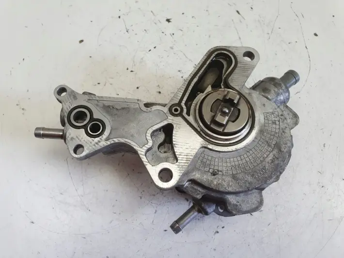 Audi A6 C5 VW Passat B5 1.9 TDI POMPA VACUM wakum 038145209A