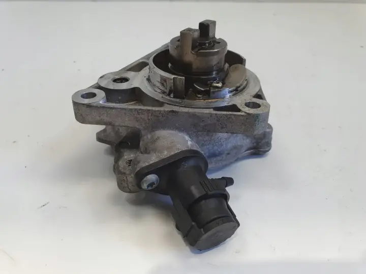 Volvo V90 II S90 2.0 B5 VACUM POMPA wakum 31430647