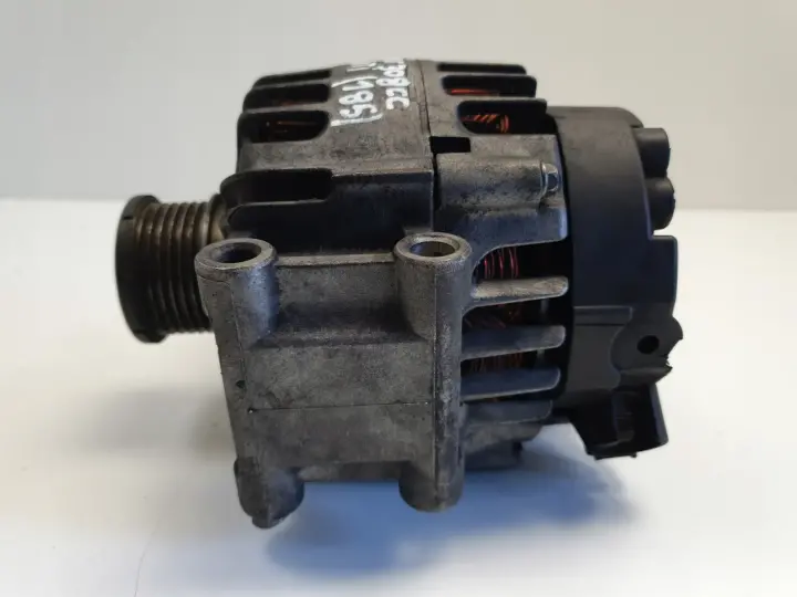 Peugeot 308 1.6 VTI ALTERNATOR valeo V757651380