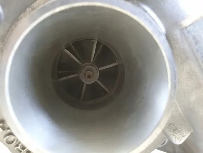 Volvo V40 II 1.6 D2 TURBOSPRĘŻARKA turbo 9686120680