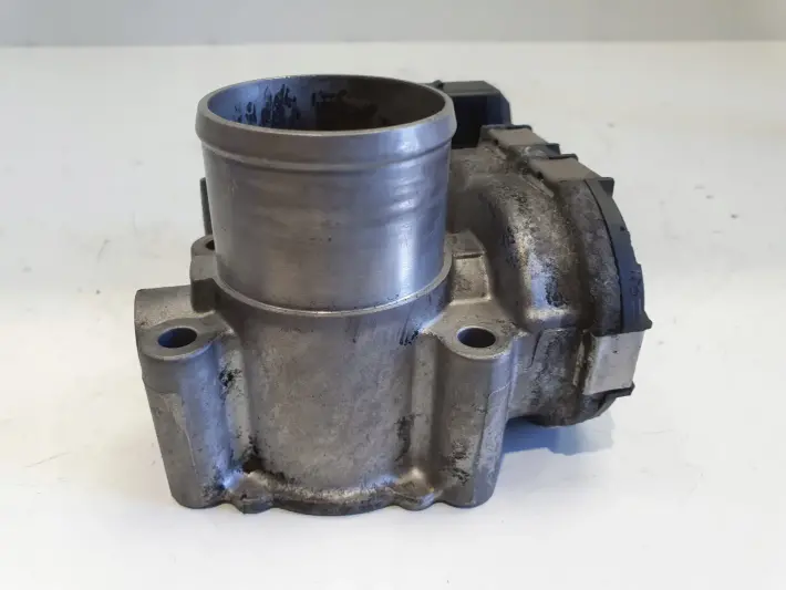 Opel Vivaro Trafic 2.0 DCI ROZRUSZNIK 0281002681 bosch 8200330810