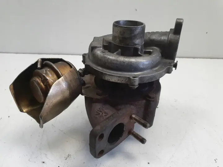 Citroen C4 C5 Peugeot 207 307 1.6 HDI TURBOSPRĘŻARKA turbo 9663199280 109KM