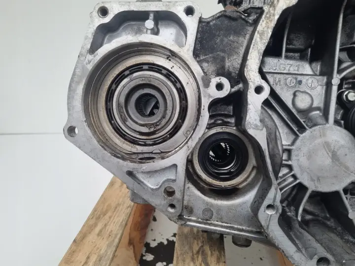 Nissan Qashqai J10 2.0 DCI SKRZYNIA BIEGÓW manual manualna