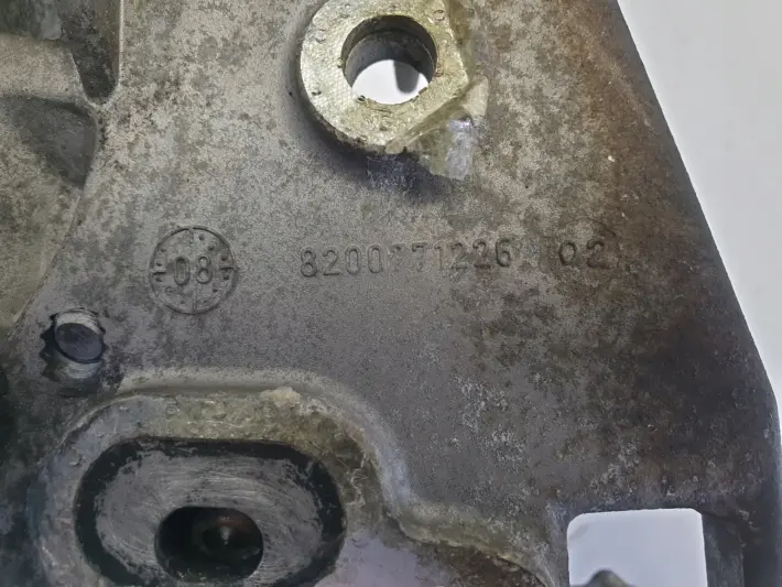 Renault Megane III 1.5 DCI WTRYSKIWACZ DPF łapa
