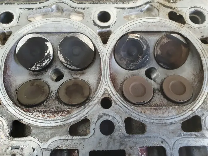 Peugeot 307 1.6 16V GŁOWICA CYLINDRÓW 9636076010