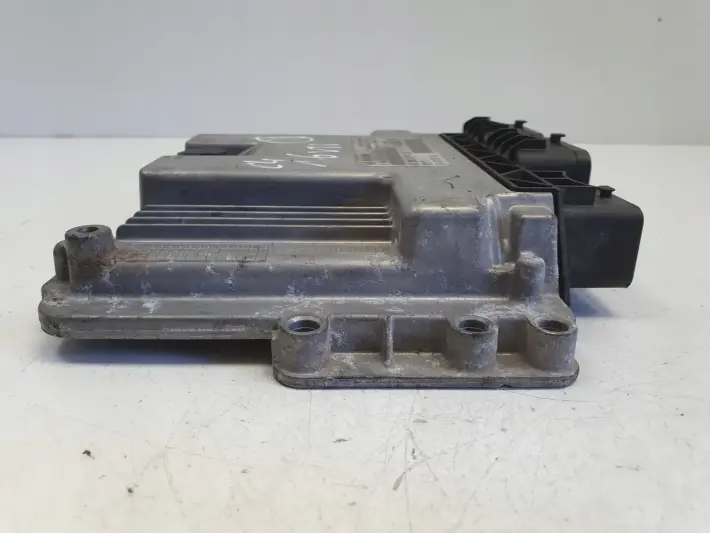Citroen C4 1.6 16V VTi STEROWNIK SILNIKA komputer 0261S05190