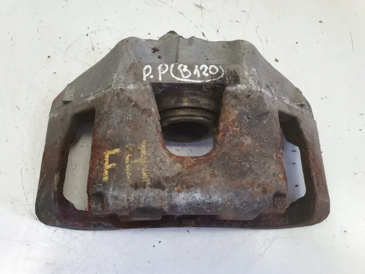 Volvo V40 II PRZEDNI ZACISK HAMULCOWY prawy przód PASAŻERA P.P 976