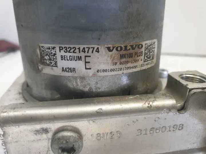 Volvo V90 II POMPA ABS Sterownik 32214804 32214774